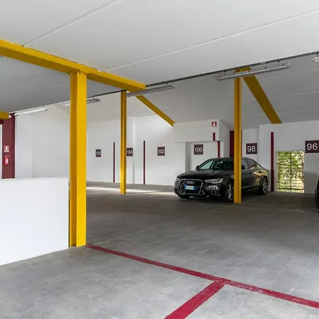 Everyday Torre Medioevale アパート