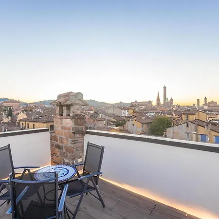 Everyday Torre Medioevale