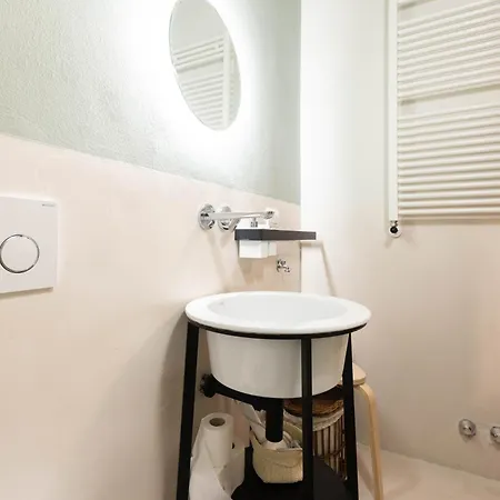 Everyday Torre Medioevale Daire