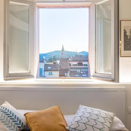 Everyday Torre Medioevale *