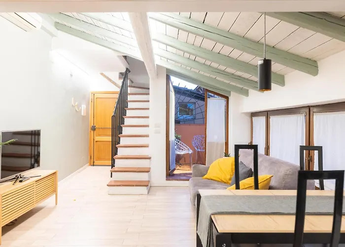 Everyday Torre Medioevale